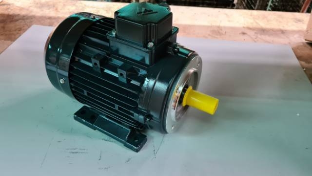 Max Alloy, 0.75Kw, 940 RPM 6 Pole Foot/Flange Electric Motor