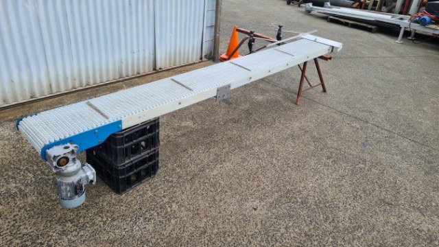 3.18m Long Conveyor