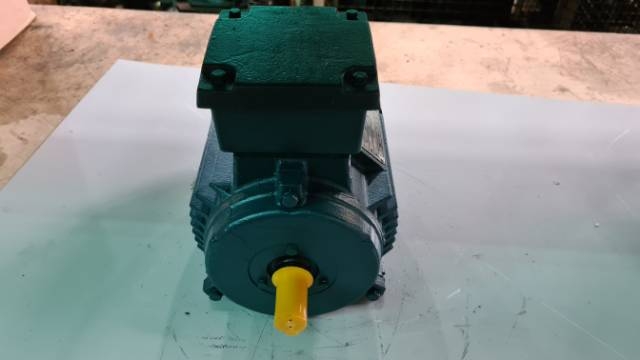 Monarch 0.75Kw - 4 Pole Brand New!