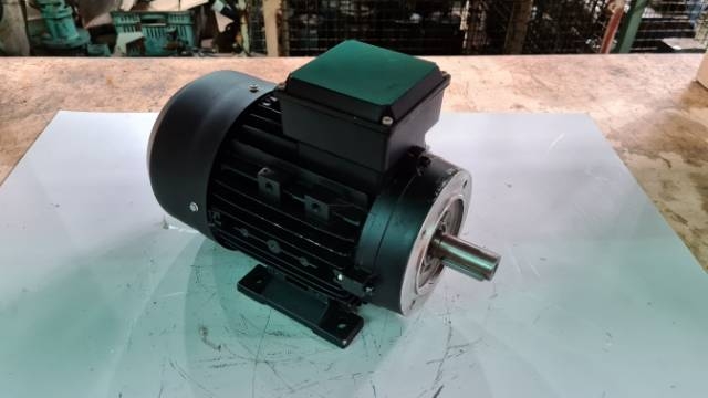 Monarch 0.75Kw, 930 RPM 6 Pole Foot/Flange Electric Motor (New)