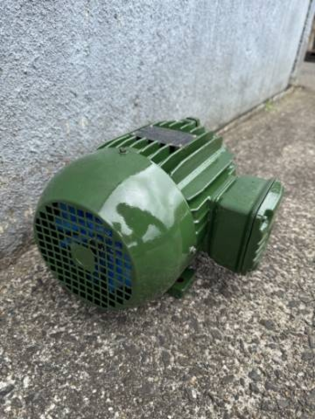 WEG 1.5Kw, 1440 RPM, 4 Pole Electric Motor