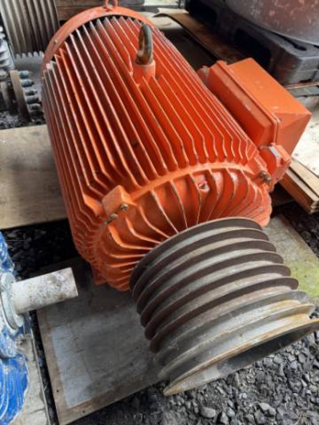 CMG 185Kw, 989 RPM, 6 Pole Electric Motor