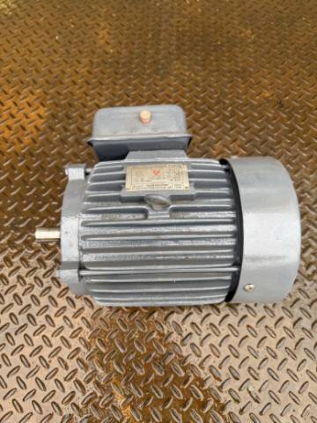 GEC 1.1Kw, 1430 RPM, 4 Pole Electric Motor