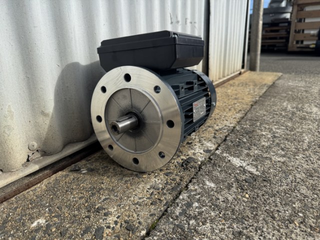 Monarch 1.5Kw, 4 Pole, Single Phase, Flange Only Electric Motor
