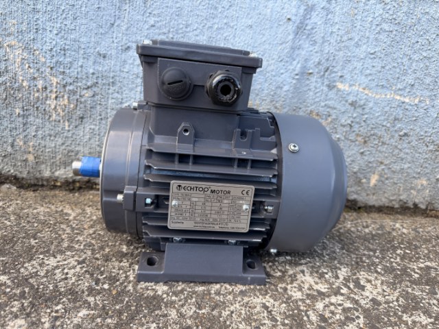 Techtop 0.75Kw, 2890 RPM, 2 Pole, Foot/Flange Electric Motor
