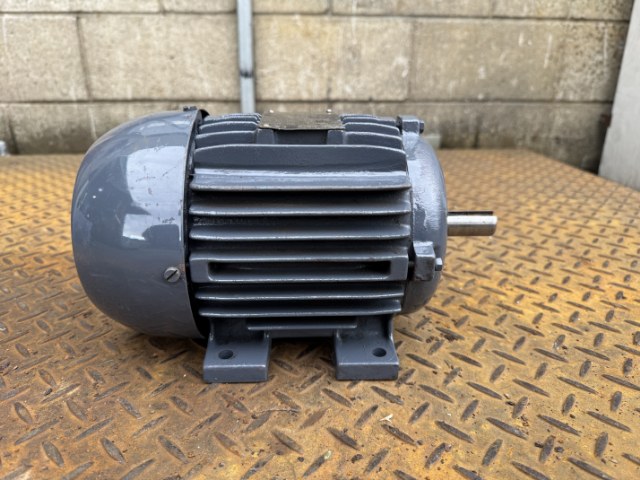 WEG 0.75Kw, 1420 RPM Electric Motor