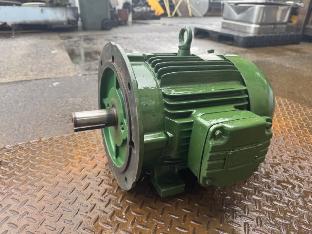 WEG 7.5Kw, 2920 RPM, 2 Pole Electric Motor