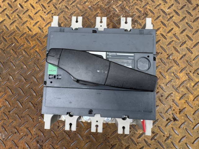 Schneider Electric INS 400, 400 Amp Switch Disconnector