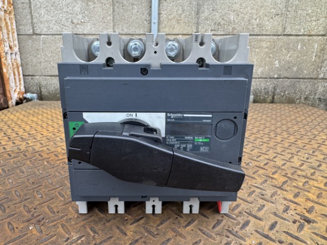 Schneider Electric INS 400, 400 Amp Switch Disconnector