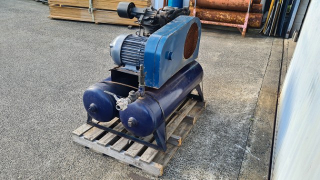 7.5Kw Ingersoll Rand Compressor