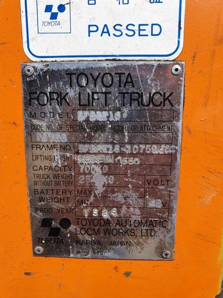 Toyota Reach Forklift