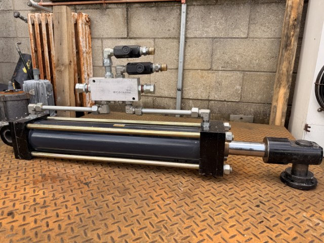 Hydraulic Rams