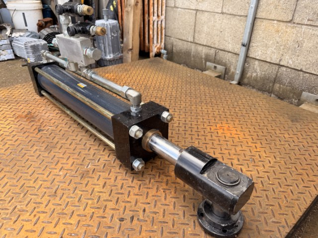 Hydraulic Rams