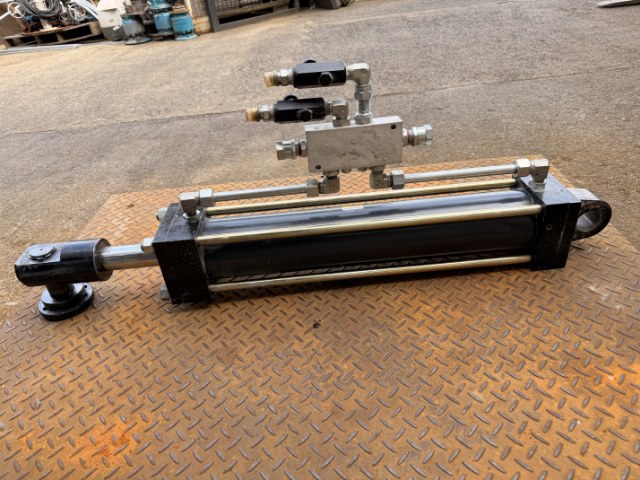 Hydraulic Rams