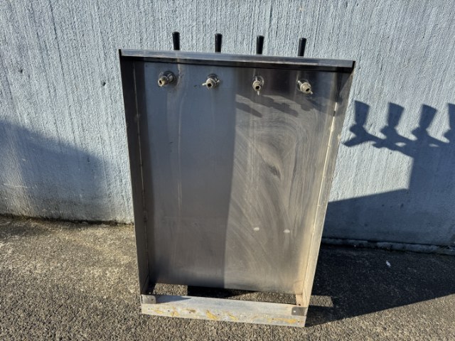 Beer Dispensing/Filling Station