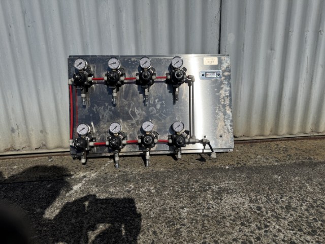 Co2 Regulator / Distribution Panel