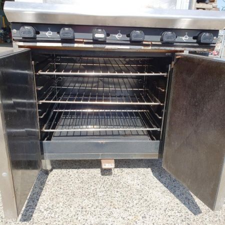 Moffat 6 Burner LPG Cook Top with Electric Oven.