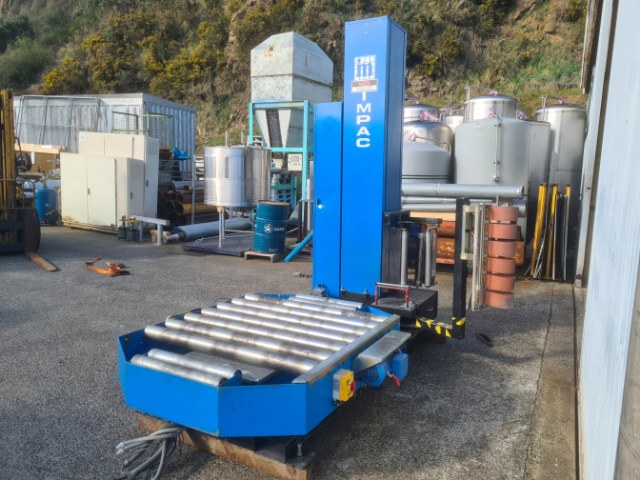 Impac RT500 Automated Pallet Wrapper
