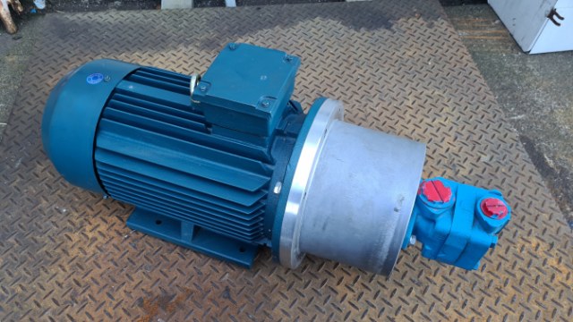 Eaton V20 Hydraulic Vane pump and 7.5Kw Motor