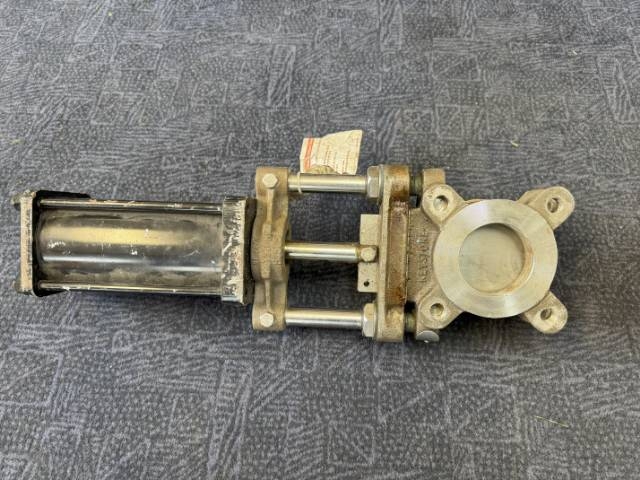 Keystone 2.5 Inch Knife Gate Valve with Pneumatic Actuator