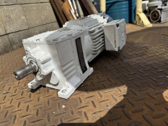 SEW-Eurodriv 0.55Kw, 134 RPM Geared Motor