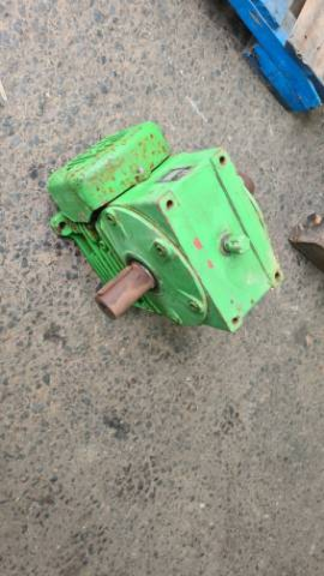 4 Inch, Double Output Reduction Gearbox, 53:1 Ratio