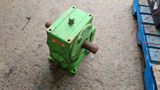4 Inch, Double Output Reduction Gearbox, 53:1 Ratio