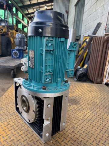 CEG/Penfold 3Kw, 56 RPM Geared Motor