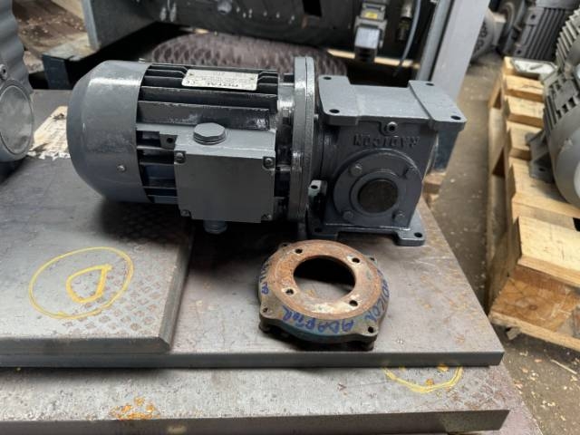 David Brown Radicon 0.37Kw, 22 RPM Geared Motor