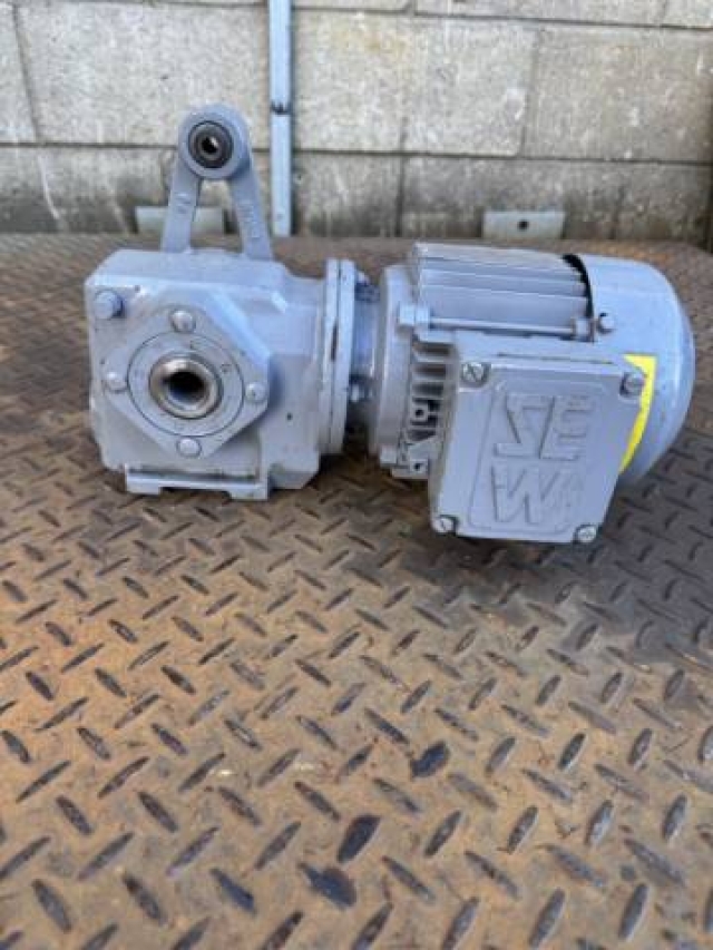 SEW- Eurodrive 0.37Kw, 160 RPM Geared Motor