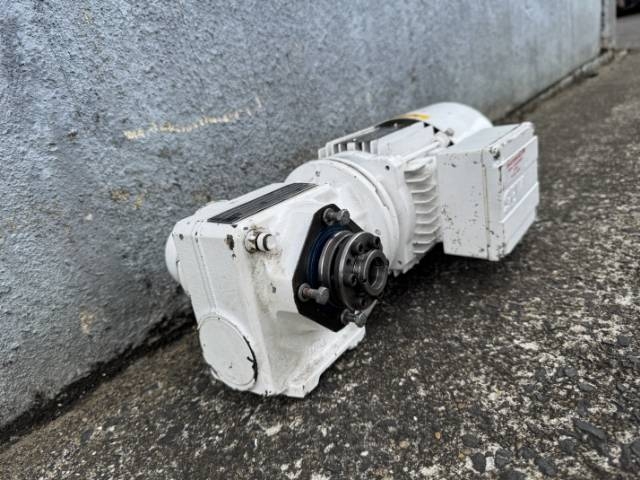 SEW Eurodrive 0.37Kw, 76 RPM Geared Motor
