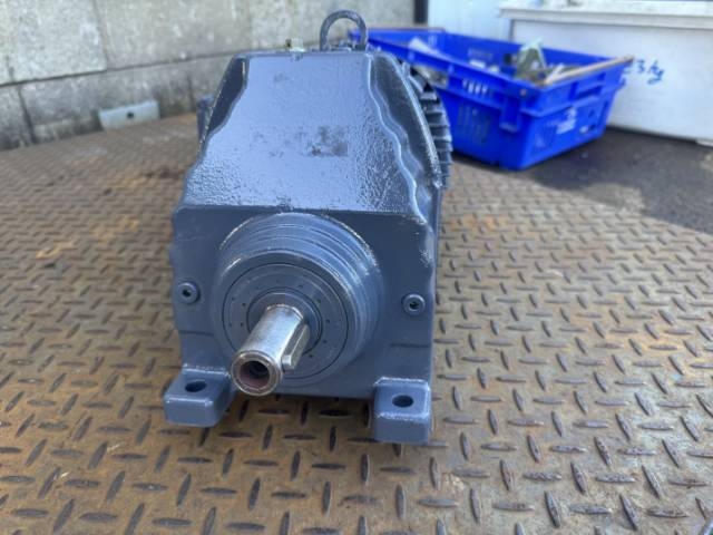 SEW Eurodrive 1.1Kw, 583 RPM, DT90, Geared Motor