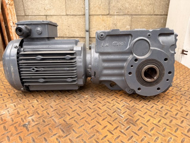SEW Eurodrive 2.2Kw, 23 RPM Geared Motor