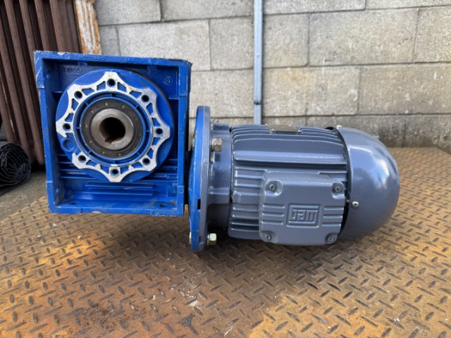 WEG 2.2Kw, 139.6 RPM Geared Motor