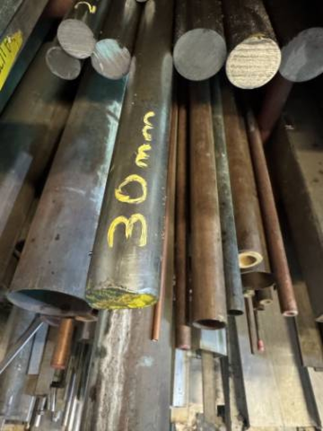 New 30mm 1045 Grade (Medium Tensile) Steel Round Bar