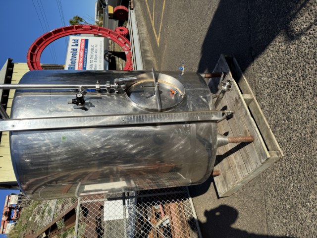 1380 Litre Stainless Steel Tank