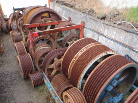 Large Range of NEW and Used V-pulleys