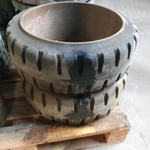 New Solid Rubber Forklift Tyres
