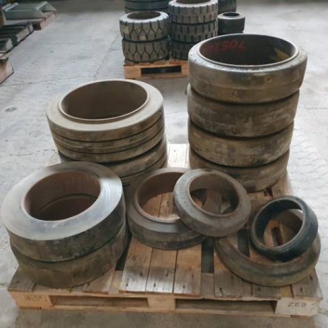 New Solid Rubber Forklift Tyres